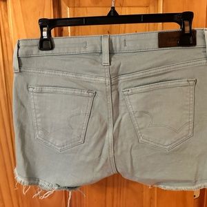 Big Star mid rise shorts size 26